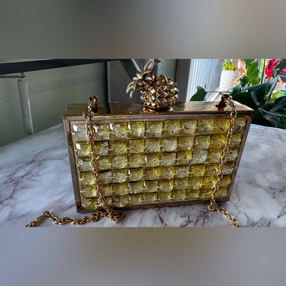 Cocktail clutch Goldtone with a Pineapple Clasp 🍍